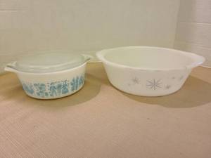 lot 1210 image: Vintage Amish Butterprint  Cinderella Casserole Dish Pyrex  Casserole  dish and Glasbake Atomic Starbrust Casserole dish