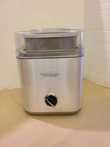 lot 1220 image: Cuisinart 2Qt Frozen Yogurt-Sorbet & Ice Cream Maker