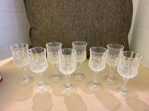 lot 1224 image: Cristal D Arques Cordial  Glasses