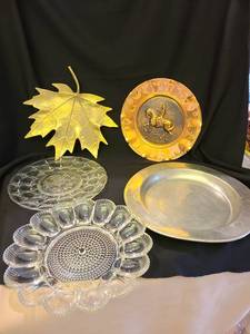 lot 1228 image: Decorative Plates and Serving Dishes