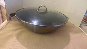 lot 1241 image: Bodum wok