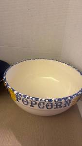 lot 1249 image: Stoneware large popcorn bowl and terracotta serving bowl