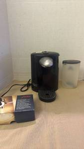 lot 1253 image: Capresso FrothXpress Automatic Milk Frother
