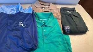 lot 1319 image: Mens collard shirts size M