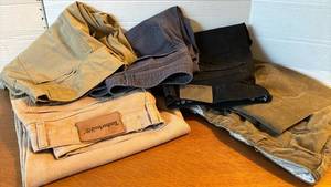 lot 1320 image: Five pair 36&3830 mens pants