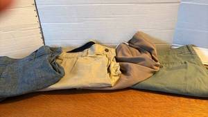 lot 1326 image: Mens shorts size 36