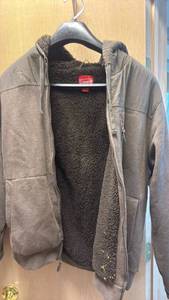 lot 1360 image: Coleman zip up jacket size M