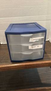 lot 2019 image: 3-Drawer Plastic Storage Organizer with drawers