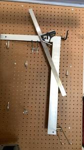 lot 3027 image: Square tools