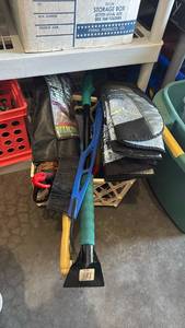 lot 3114 image: Lot Cleaning Tools and Accessories - Broom, Dustpan, Towels, Car Duster