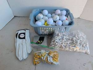 lot 3221 image: Golf Lot Golf Balls Gloves Tees Markers Accessories