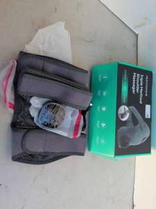 lot 3314 image: Rejuvacare Triple Shoulder massager
