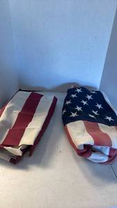 lot 3407 image: Lot of 2 American Flags