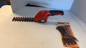 lot 3412 image: BLACKDECKER 3.6V Cordless Shrub TrimmerGrass Shear Combo and more shears no charger