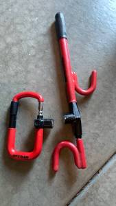 lot 3569 image: Bike Club Bicycle U-Lock and Cable Lock Set NO keys