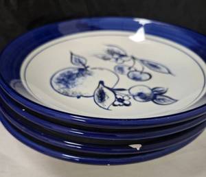 lot 1000 image: (4) Over and Back Inc Blue and White Fruit ServingCereal Bowls Made in Italy - Retail $0