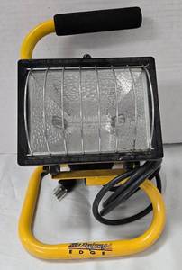 lot 1074 image: Designer Edge Portable Work Light with Stand, tested-works - Retail $0
