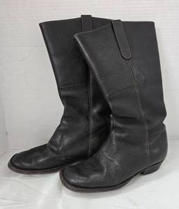 lot 1102 image: Diaz Black Leather Mid-Calf Boots Size 10.5 Pair - Retail $0