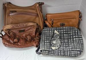 lot 1176 image: Lot of 4 Shoulder Crossbody Handbags - Retail $0