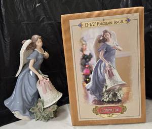 lot 1177 image: Grandeur Noel Collectors Edition 12 1-2 Holly & Bell Angel 2003 In Box - Retail $43