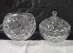 lot 1182 image: 2 Glass Covered Dishes with Textured Pattern - Retail $0