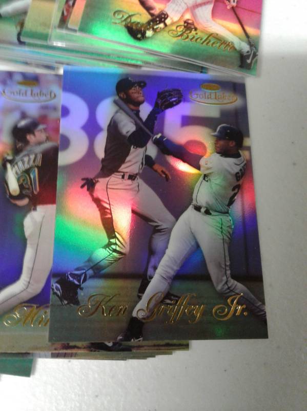 lot 1098 image: Complete Mint 1998 Topps Gold Label Complete 100 Card Set - Must See Beautiful Cards