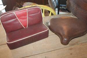 lot 4890 image: 1940s Glostex Salesman Car Seat Sample & More