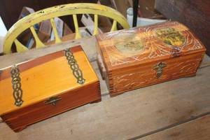 lot 4899 image: Vintage Wood Dresser Boxes