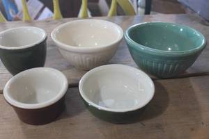 lot 4909 image: Vintage Hall Crock Bowls & More