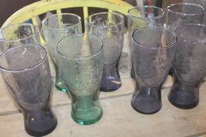 lot 4910 image: 9-Vintage McDonalds Glasses