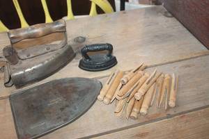 lot 4930 image: Vintage Irons and More