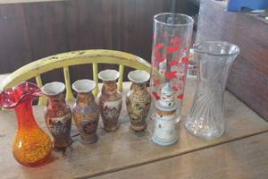 lot 4933 image: Vintage Vases and More