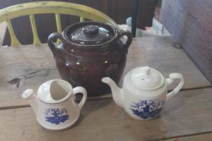 lot 4943 image: Vintage Crock Bean Pot and More