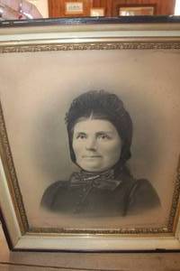 lot 4959 image: Antique 20 x 24 Portrait