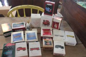 lot 4970 image: IOB Hallmark Train Ornaments & More