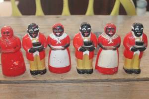 lot 4979 image: 4 Tall Vintage Americana S&P Shakers
