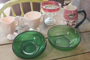 lot 4995 image: Pink Glass Creamer, Sugar Bowl & More