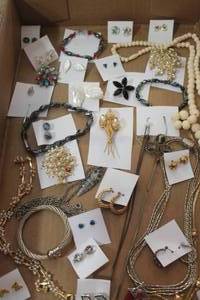 lot 5007 image: Flat of Misc. Jewelry & More