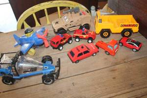 lot 5022 image: Misc. Toys
