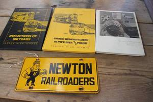 lot 5026 image: Vtg. Newton & Hesston Yearbooks & More