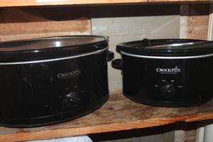 lot 5085 image: 2-Crock Pots