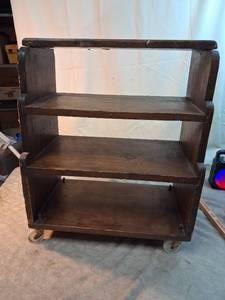 lot 5 image: Wood Shelving Unit 3-Shelf Storage Bookcase with Casters