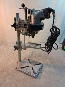 lot 11 image: Sears Craftsman Drill Press Model 335.25926