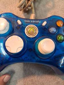 lot 44 image: Rock Candy Controller for Xbox 360 PL-3760 Blue Wired