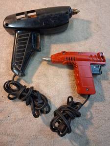 lot 61 image: Two Hot Glue Guns Corded 110V Black Red with Cords