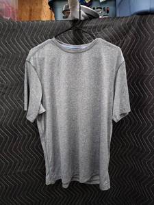 lot 9001 image: Eddie Bauer Mens Short Sleeve Crew Neck T-Shirt Heather Gray Size L
