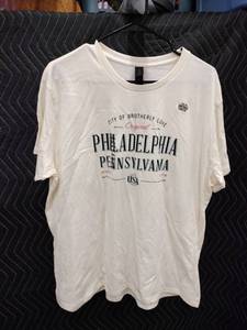 lot 9053 image: Ladies Off White Philadelphia Pennsylvania Graphic Short Sleeve T-Shirt 2XL