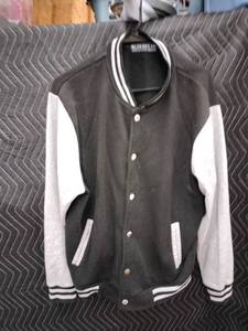 lot 9116 image: Blueocean Sports Collection New York Mens Varsity Jacket XL BlackGray