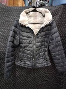 lot 9135 image: Reversible Quilted Puffer Jacket BlackGray Full-Zip Stand Collar