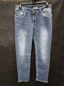 lot 9173 image: RVT Size 16 Medium Wash Distressed Denim Jeans w Embroidered Pockets